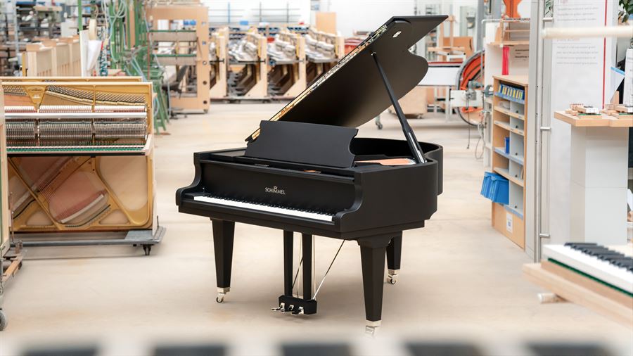 Schimmel Classic C189-TBP Grand Piano - Black Pearl